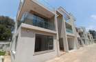 5 Bed Townhouse with En Suite in Lavington - 2