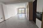 3 Bed Apartment with En Suite in Riverside - 13