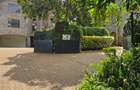 5 Bed Townhouse with En Suite in Lavington - 3