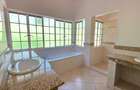 5 Bed Townhouse with En Suite at Rossylin Lone Tree - 18