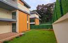5 Bed House with En Suite at Lavington Road - 2