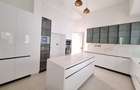 5 Bed Townhouse with En Suite at Lavington Green - 14