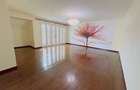 5 Bed House with En Suite at Mimosa Drive - 25