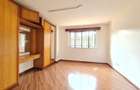 4 Bed Townhouse with En Suite at Brookside Drive - 9
