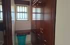 4 Bed House with En Suite at Off Un Avenue - 14