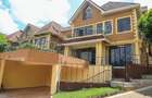 4 Bed Villa with En Suite in Redhill - 34