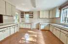 5 Bed House with En Suite in Lavington - 9