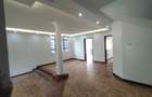 4 Bed House with En Suite in Lavington - 7