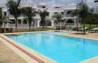 2 Bed Apartment with En Suite at As82 - 11