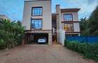 4 Bed House with En Suite in Runda - 16
