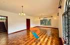 5 Bed Townhouse with En Suite in Kitisuru - 4