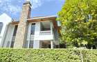 4 Bed Townhouse with En Suite at Lavington Green - 2