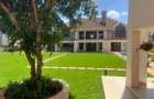 6 Bed House with En Suite in Runda - 3