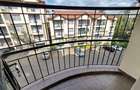 3 Bed Apartment with En Suite at Hundreds Streets - 10