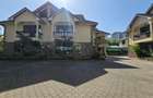 5 Bed House with En Suite in Lavington - 4