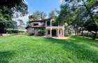 5 Bed House with En Suite in Runda - 1