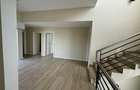 4 Bed Apartment in Riverside - 5