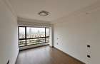 3 Bed Apartment with En Suite in Riverside - 4