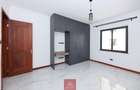 3 Bed Apartment with En Suite at Nyando Road - 5