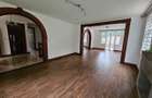 4 Bed House with En Suite in Rosslyn - 4