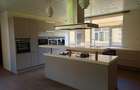 5 Bed House with En Suite in Runda - 14