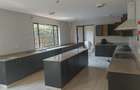 5 Bed Townhouse with En Suite at Horse Shoe Village - 10