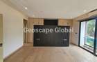 5 Bed House with En Suite in Lavington - 10