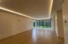 7 Bed Townhouse with En Suite at Covent Dr - 5