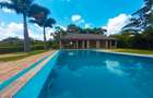 4 Bed Townhouse with Swimming Pool in Ridgeways - 17
