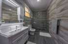 Serviced 3 Bed Apartment with En Suite in Riverside - 13