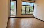 3 Bed Apartment with En Suite in Parklands - 13