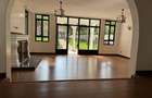 7 Bed House with En Suite in Runda - 2