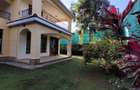 4 Bed Townhouse with En Suite in Lavington - 1