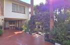 4 Bed Townhouse with En Suite at Valley Arcade - 7