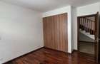 5 Bed Townhouse with En Suite at Lavington Green - 9