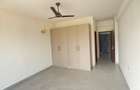 3 Bed Apartment with En Suite at Off Links Road - 9