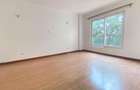 4 Bed Apartment with En Suite at Parklands - 4