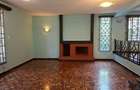 4 Bed House with En Suite at Off Un Avenue - 9