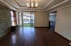 4 Bed Apartment with En Suite at 2Nd Parklands Avenue - 16