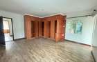 4 Bed House with En Suite at Membley - 5