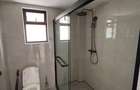 3 Bed Apartment with En Suite at Riverside Drive - 15