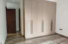 2 Bed Apartment with En Suite in Brookside - 7