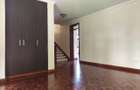 5 Bed Townhouse with En Suite in Lavington - 10
