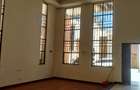 5 Bed Townhouse with En Suite in Lavington - 3