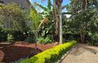 5 Bed Townhouse with En Suite in Lavington - 24