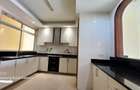 3 Bed Apartment with En Suite in Parklands - 7