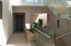 5 Bed Villa with En Suite in Westlands Area - 1