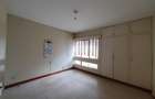 3 Bed House with Garden at Maua Close - 16