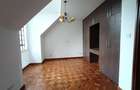 4 Bed Townhouse with En Suite at Lavington - 12