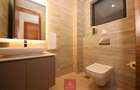 3 Bed Apartment with En Suite at Riverside - 11